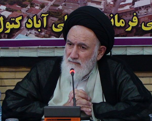 اکران فیلم های کمدی در این روزها را تایید نمی کنم